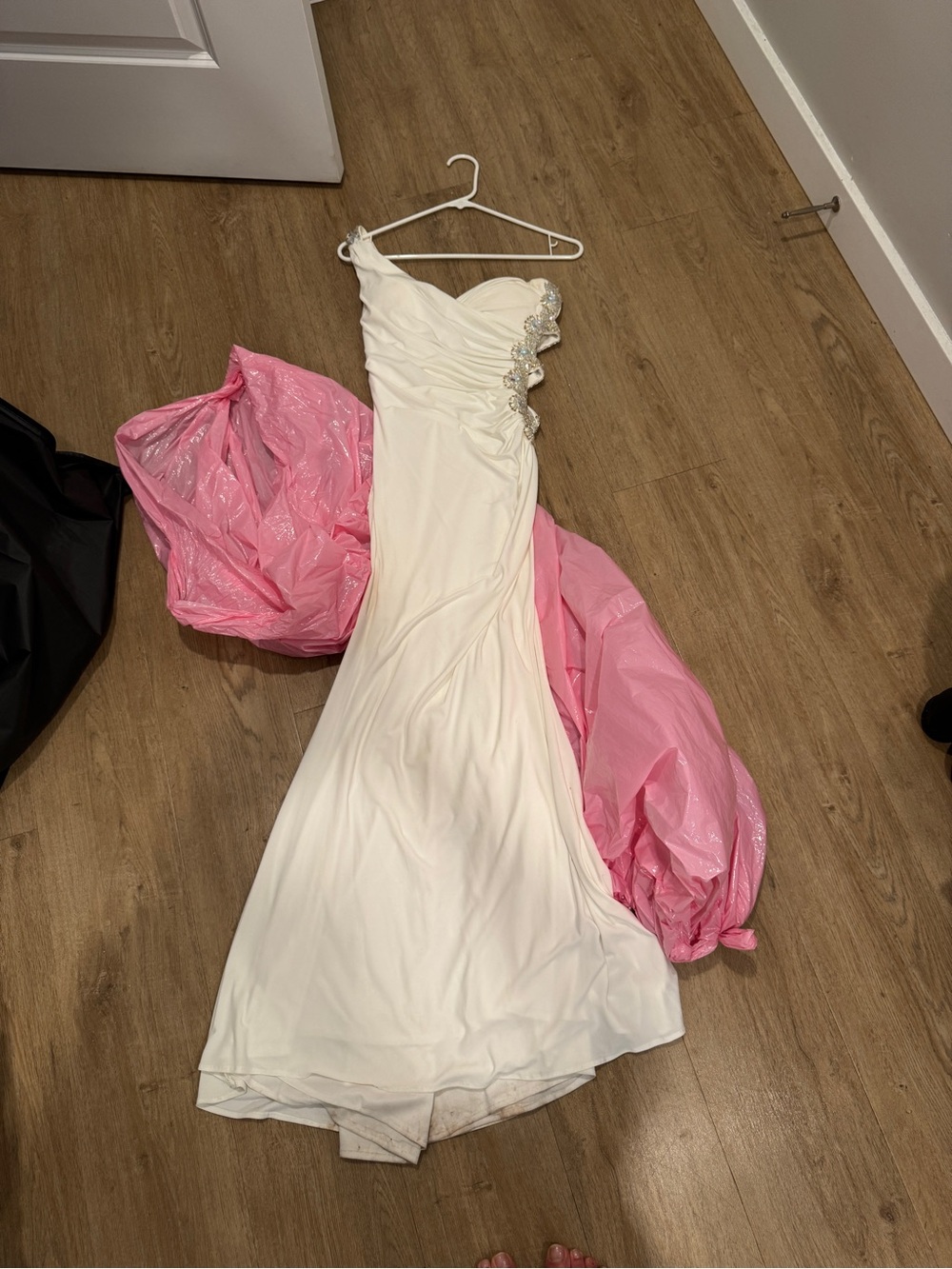 Elegant One-Shoulder White Prom Dress with Beaded Trim